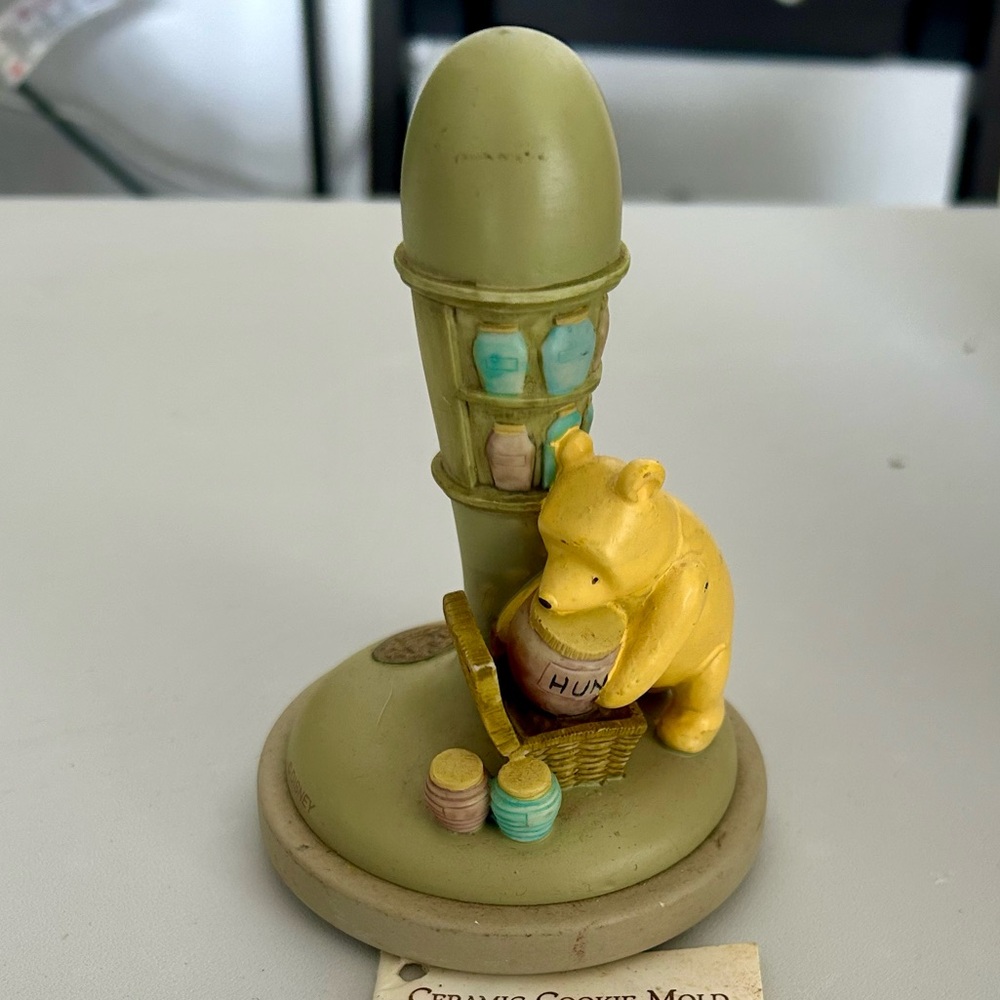 Vintage Winnie The Pooh Tikits Cookie Press 1997 Cookie Art. Never used.